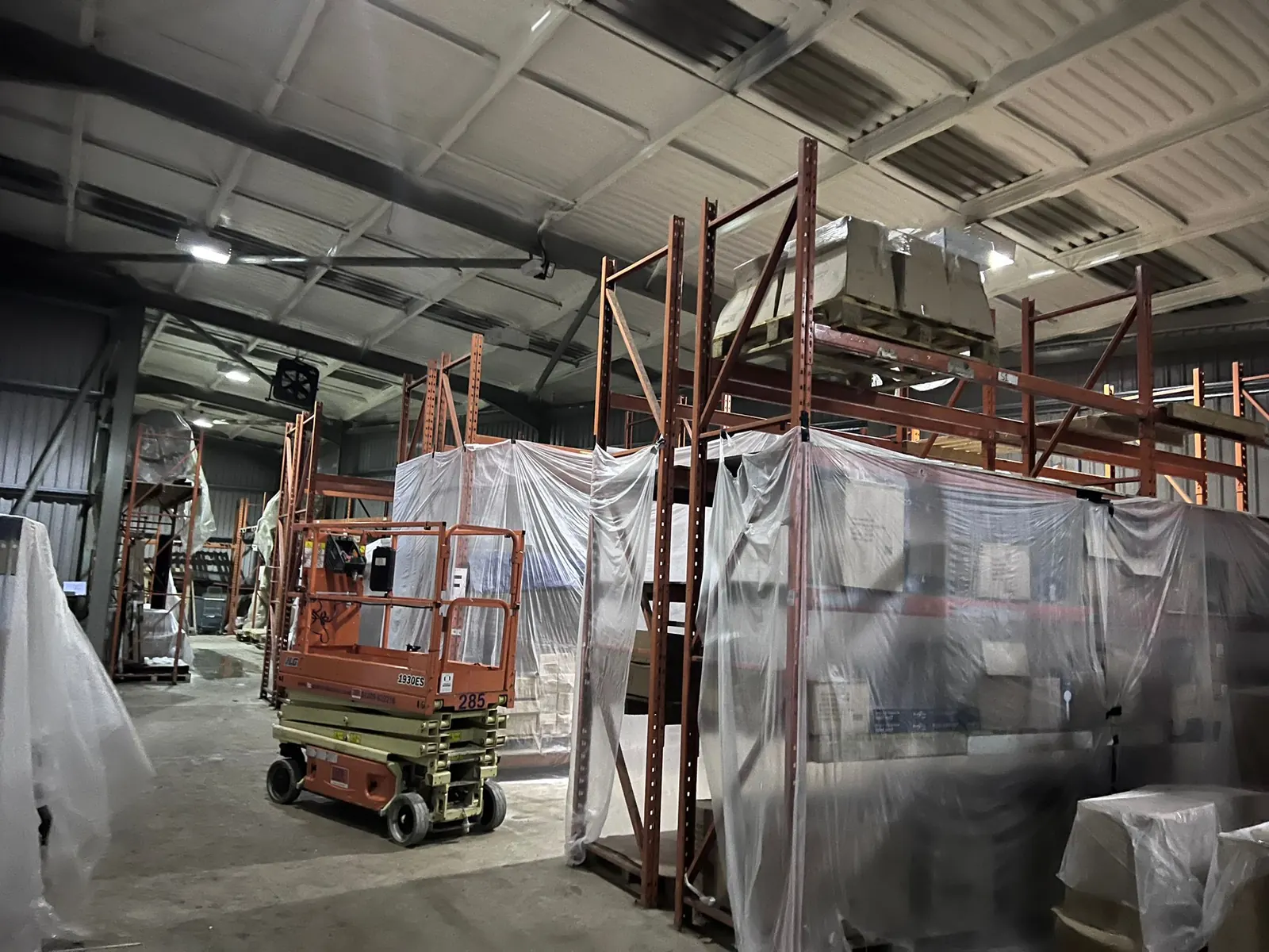 Closed-cell spray foam finish